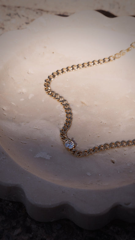 Solitaire Curb Link Necklace