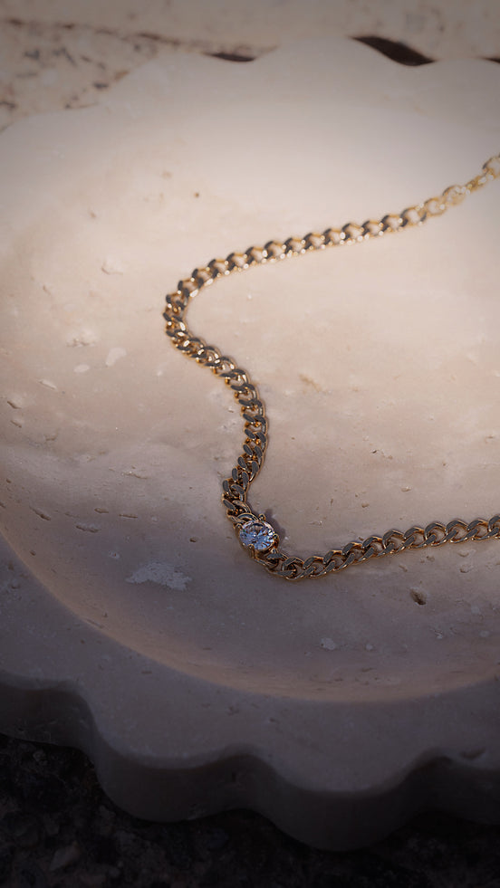 Solitaire Curb Link Necklace