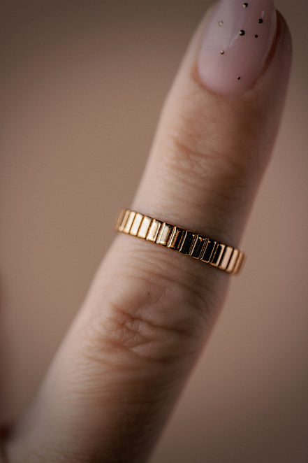 The Cleo Band Ring