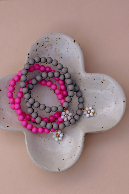 Matte Daisy Bracelet