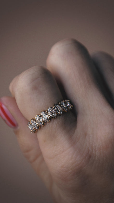 Windsor Oval Band Ring