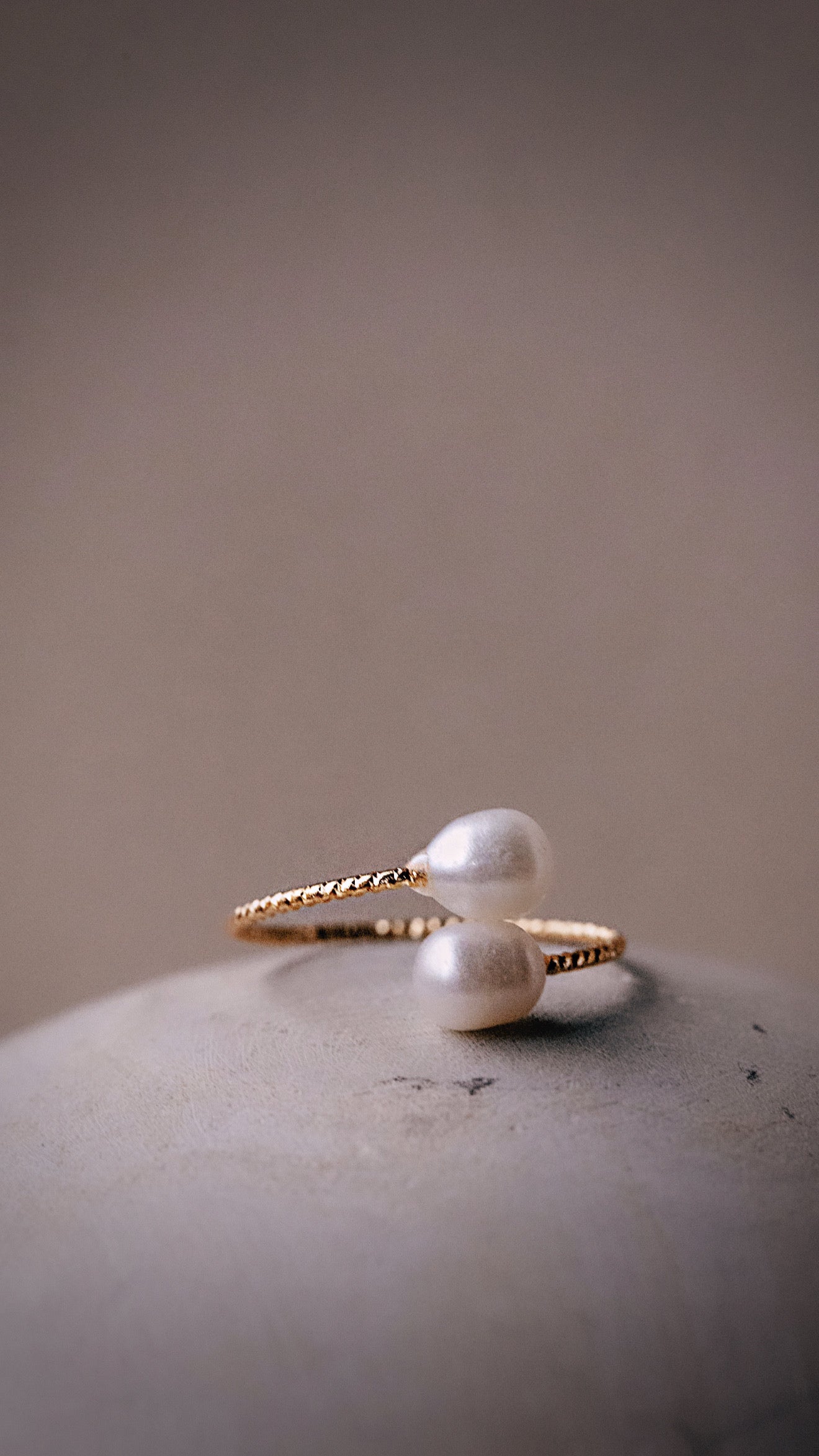 Duet Pearl Ring - The Neon Cactus Studio