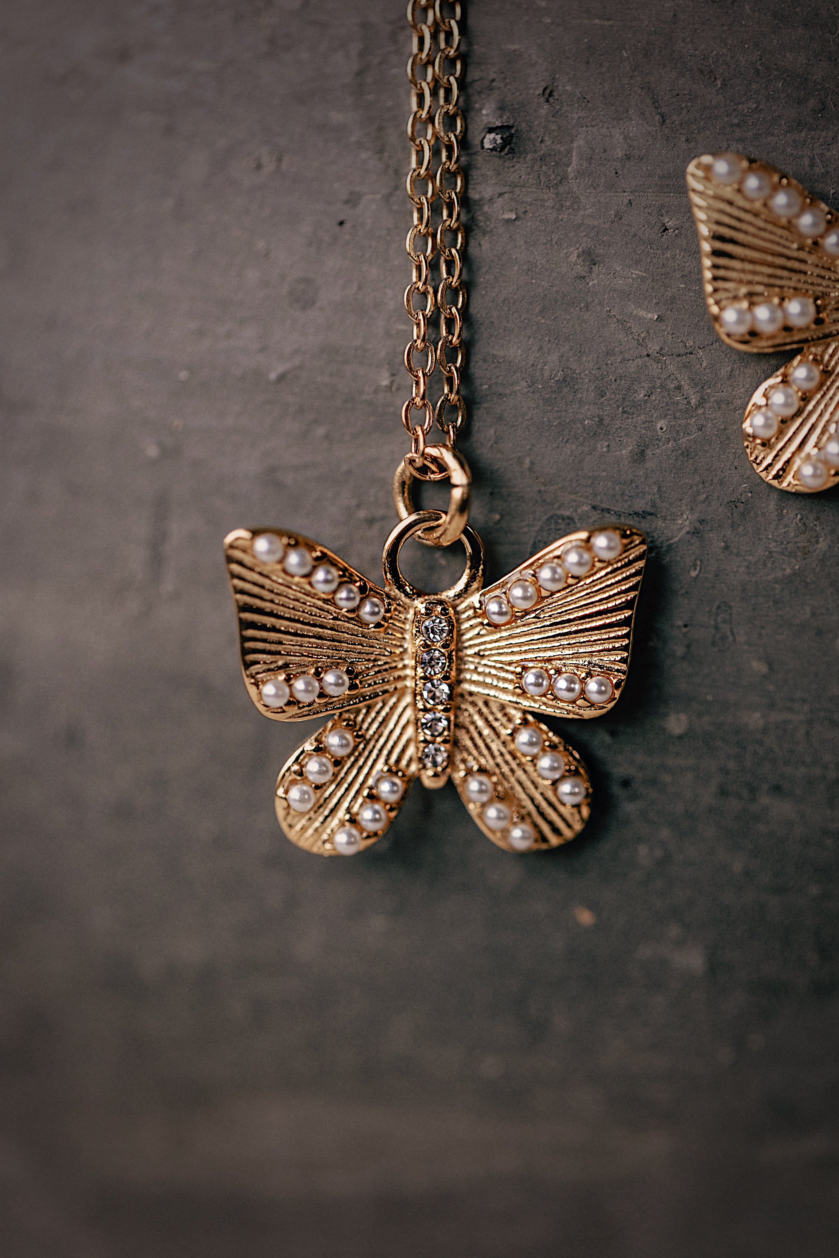The Mariposa Necklace
