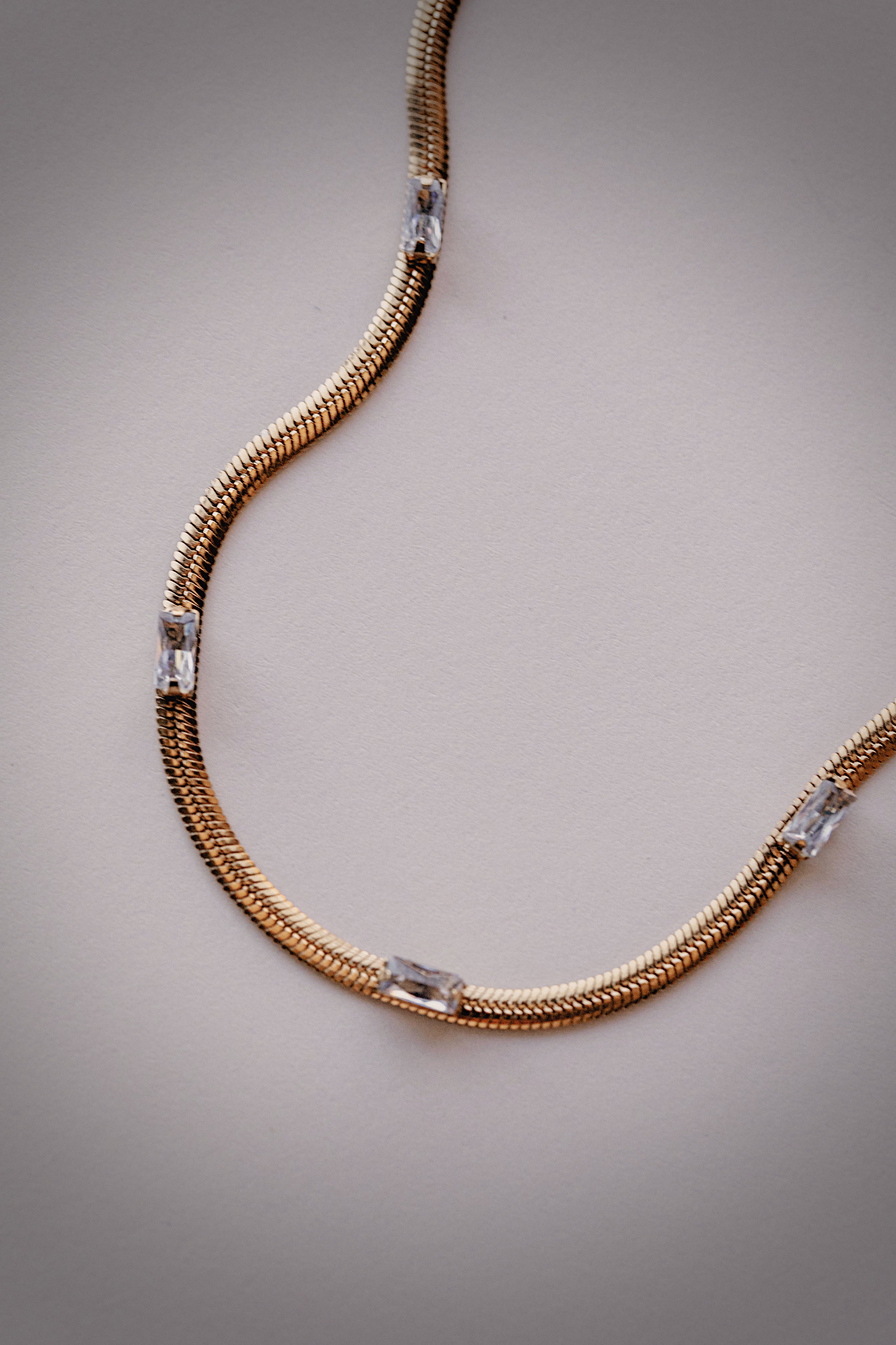 Luxe Line Necklace