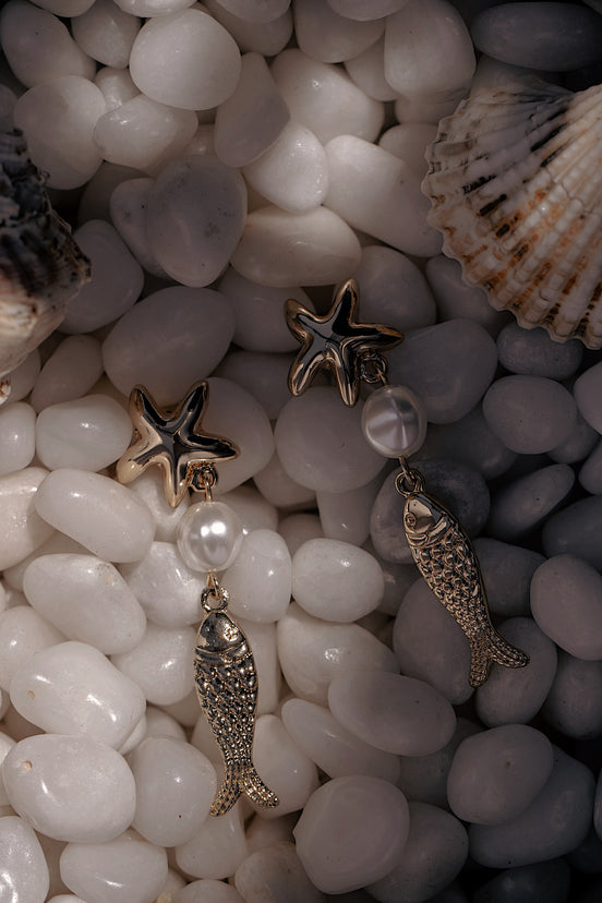 Star Fishy Pearl Earrings - The Neon Cactus Studio