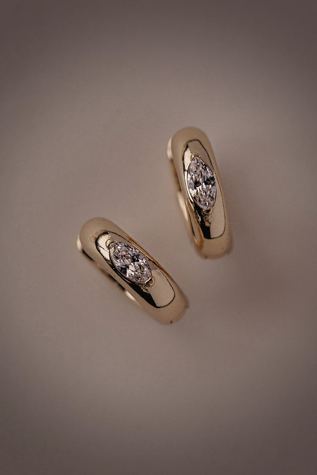 Maribel Marquise Huggie