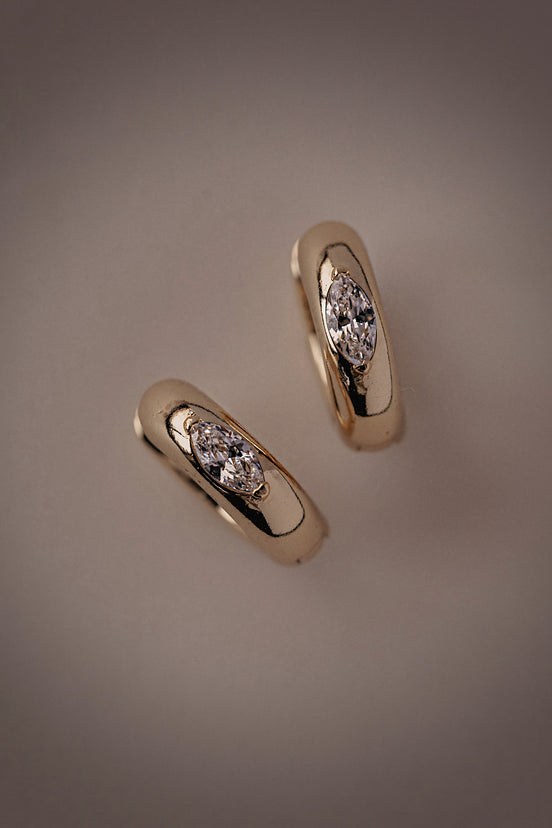 Maribel Marquise Huggie