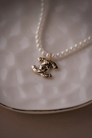 The Name Dropper Necklace (Pearl Version)