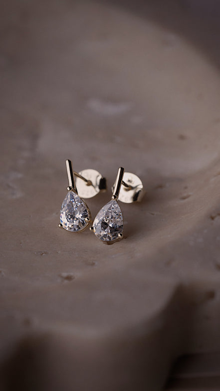 Everleigh Pear Drop Earring