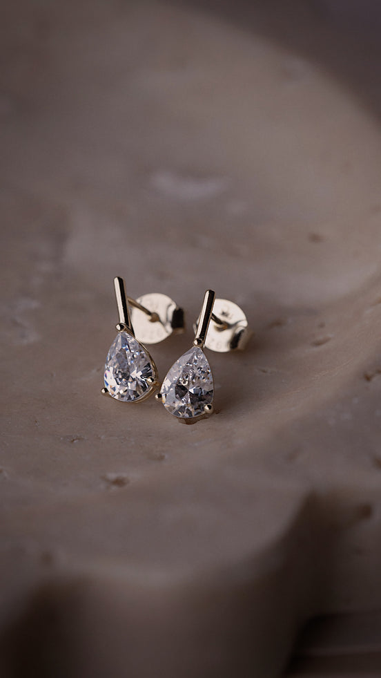 Everleigh Pear Drop Earring
