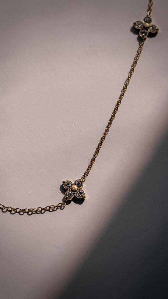 Clover Glow Necklace