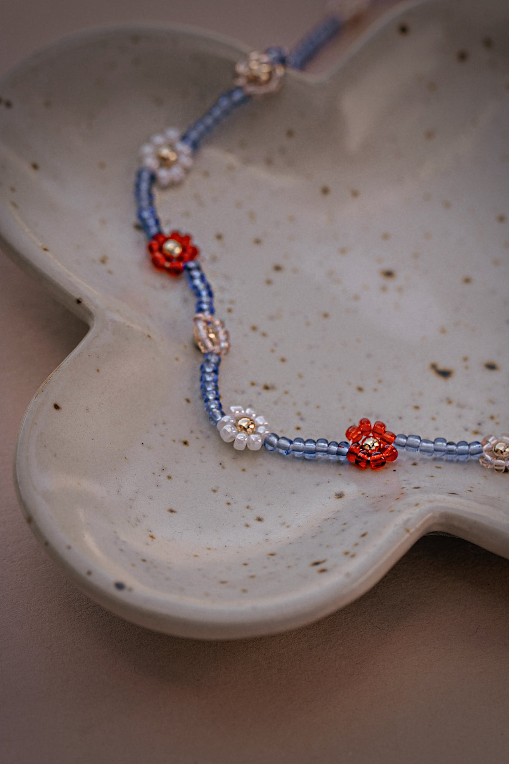 Red White and Daisies Necklace