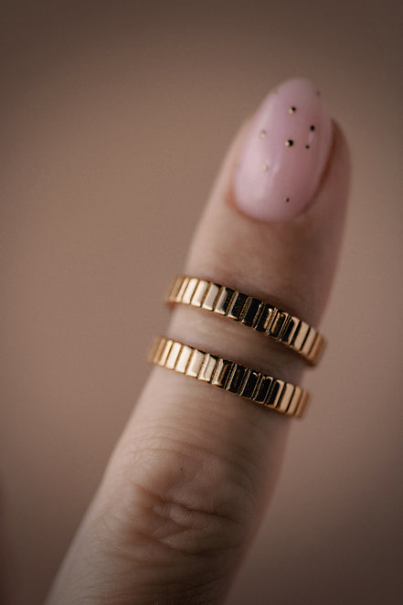 The Cleo Band Ring