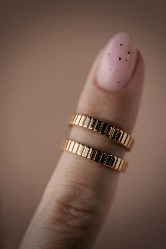 The Cleo Band Ring