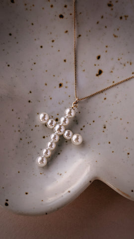 Cross my Heart Necklace