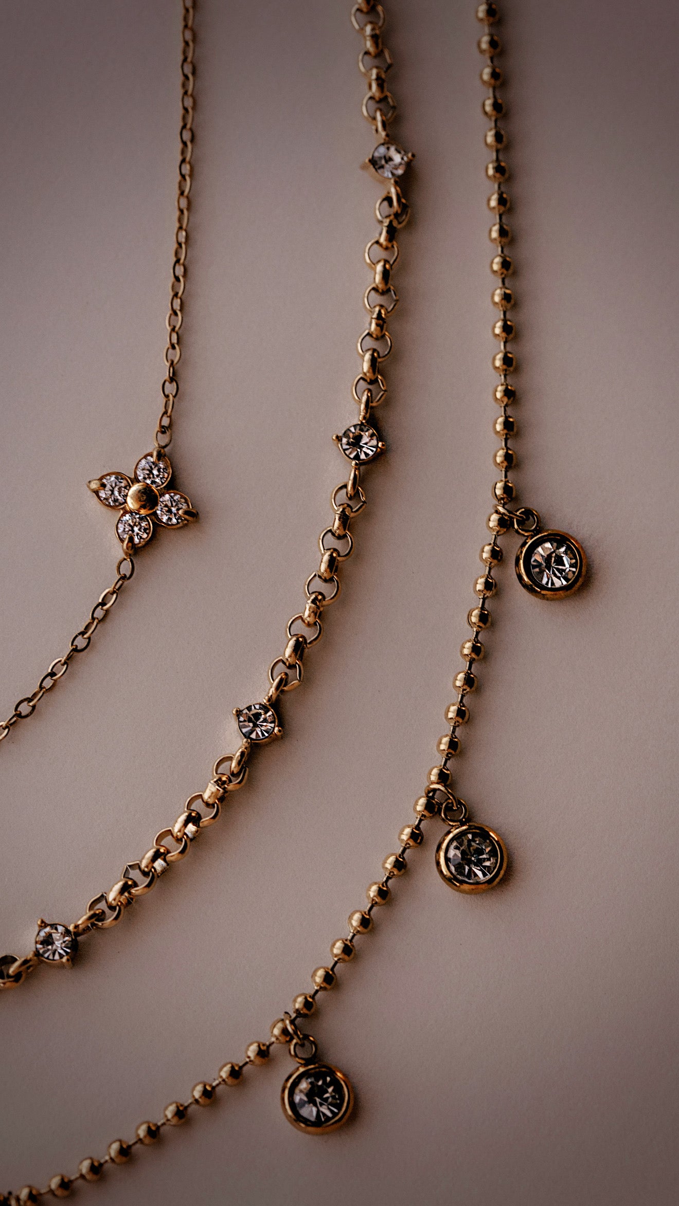 Clover Glow Necklace - The Neon Cactus Studio