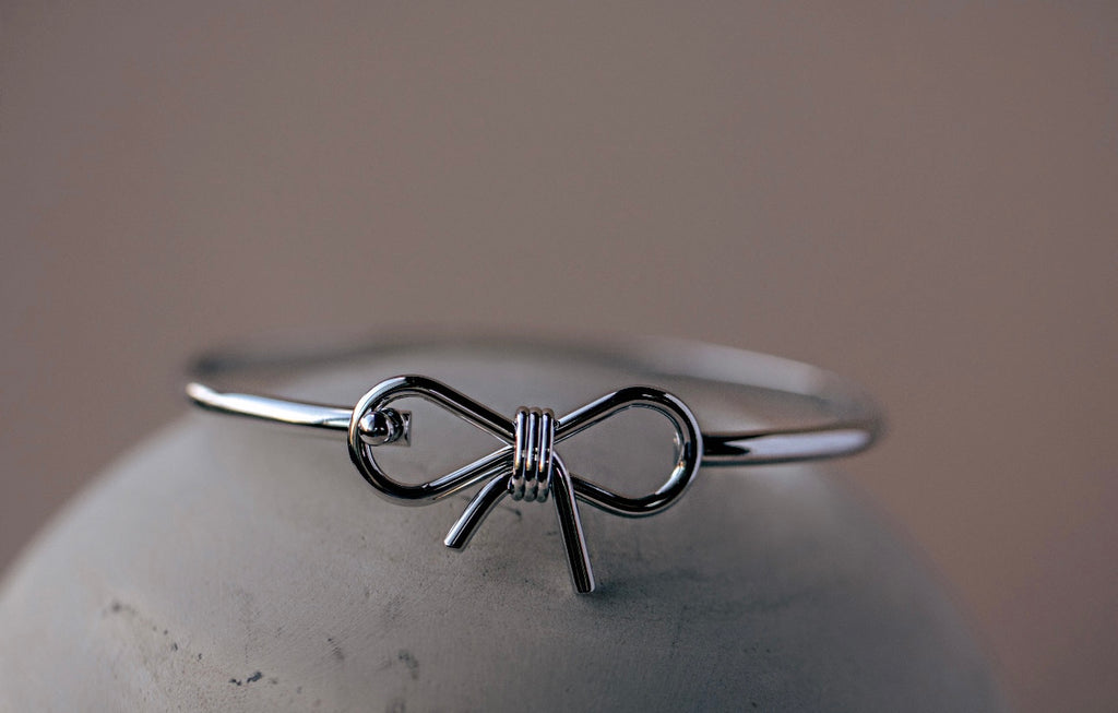 Bow-tiful Bangle