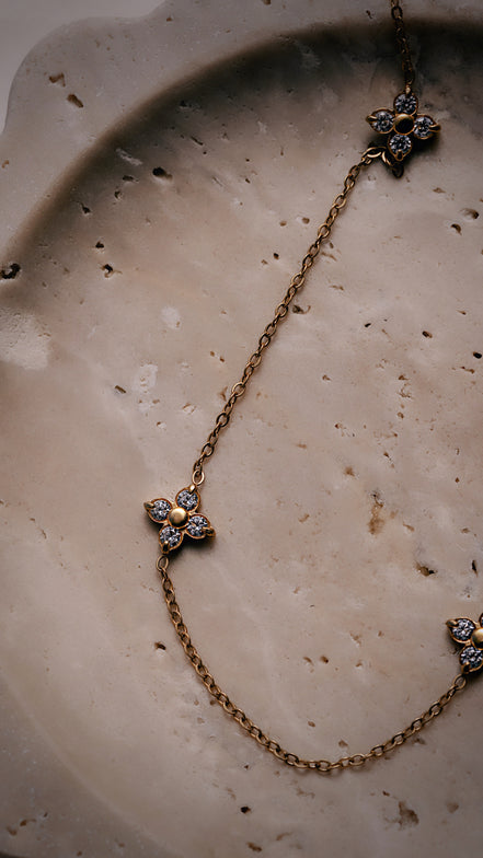 Clover Glow Necklace - The Neon Cactus Studio