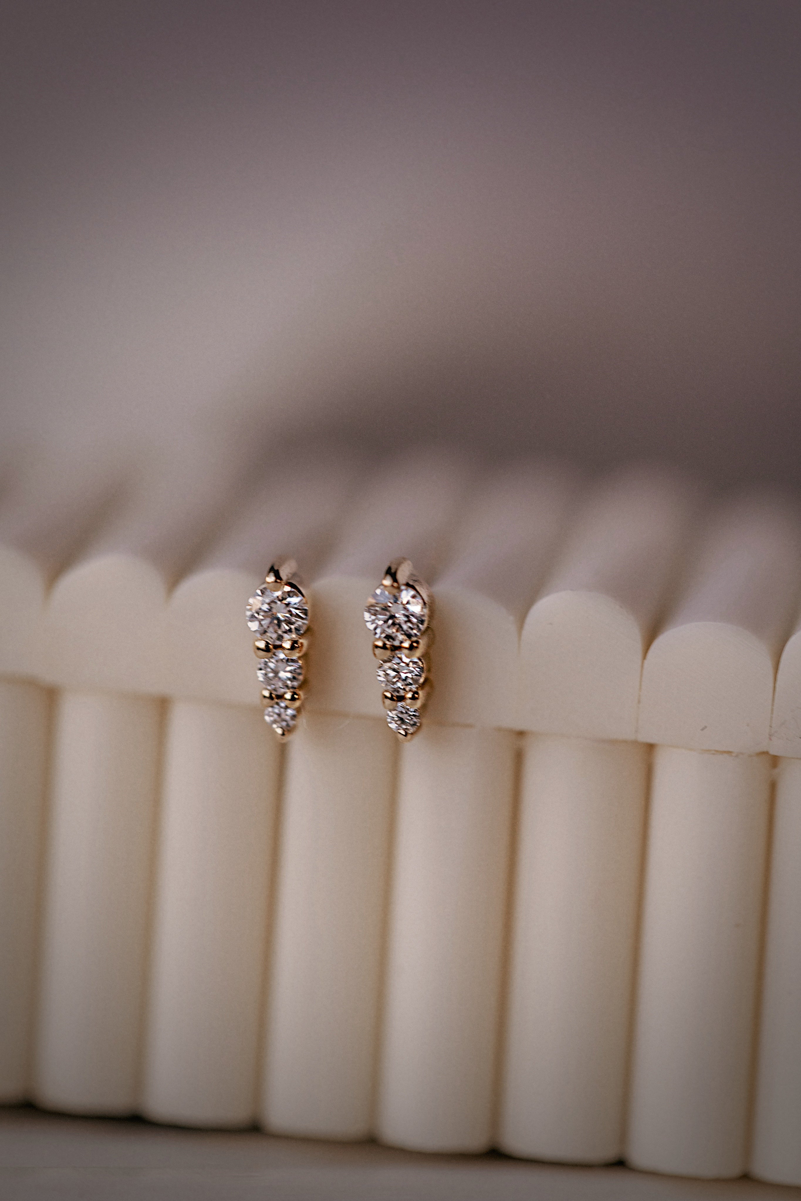 Diamond Graduated Bar Studs