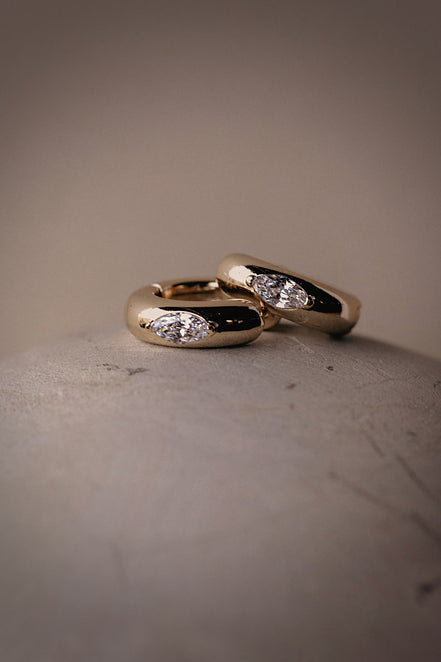 Maribel Marquise Huggie