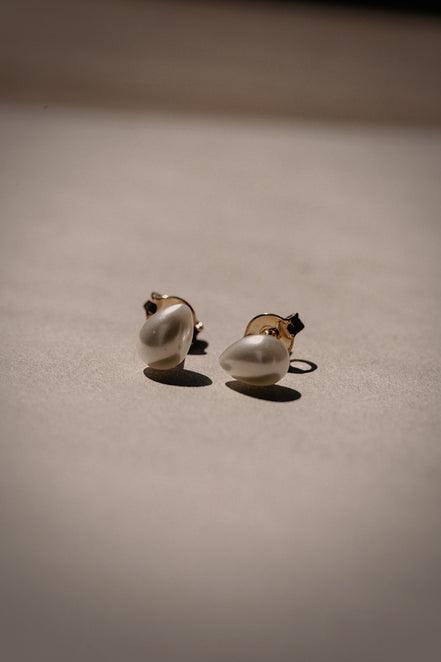 Solene Pearl Drop Studs