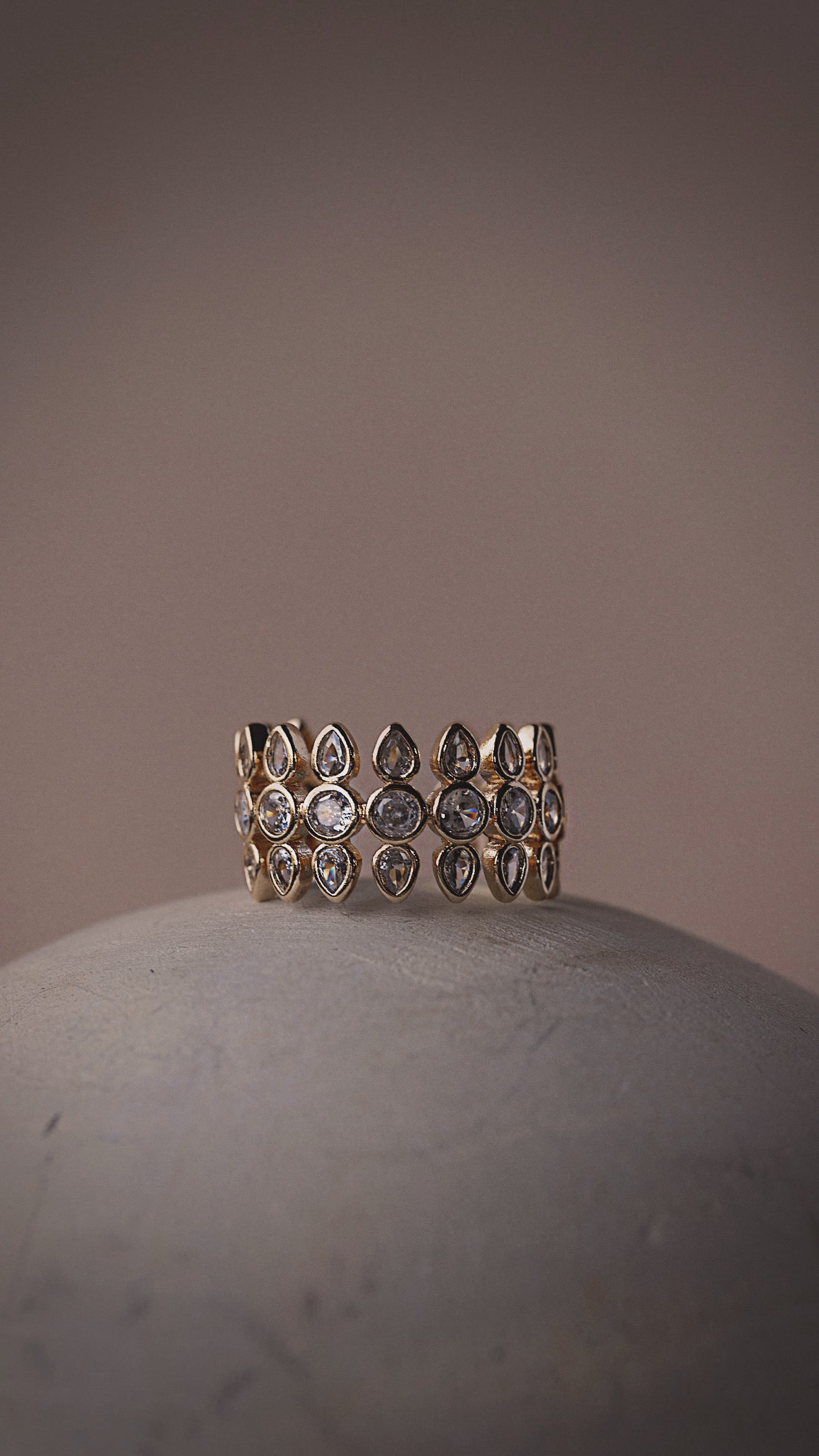 Geometric Stacked Ring