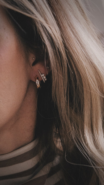 Maribel Marquise Huggie