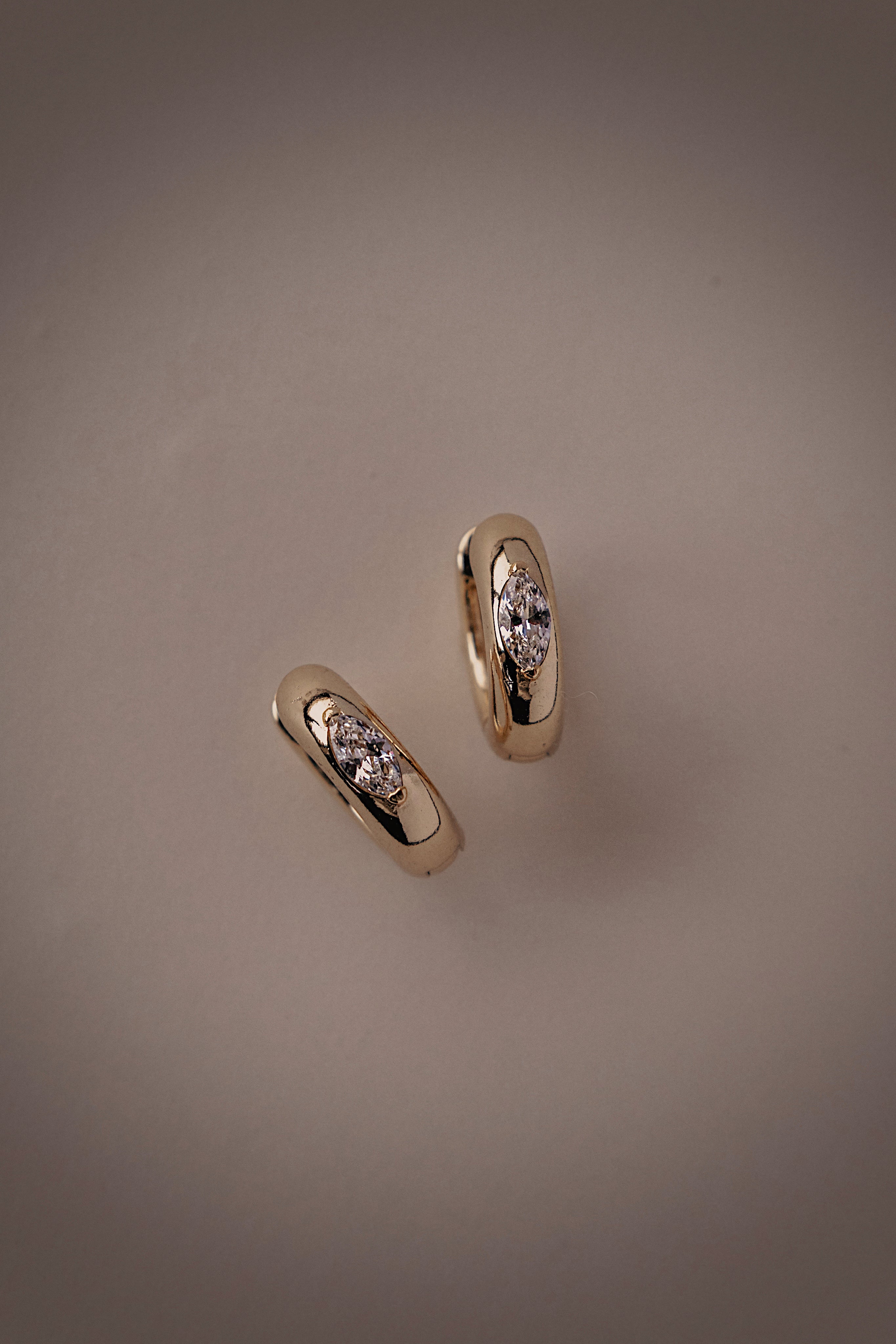 Maribel Marquise Huggie