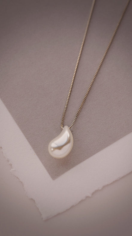 Verona Pearl Drop Necklace