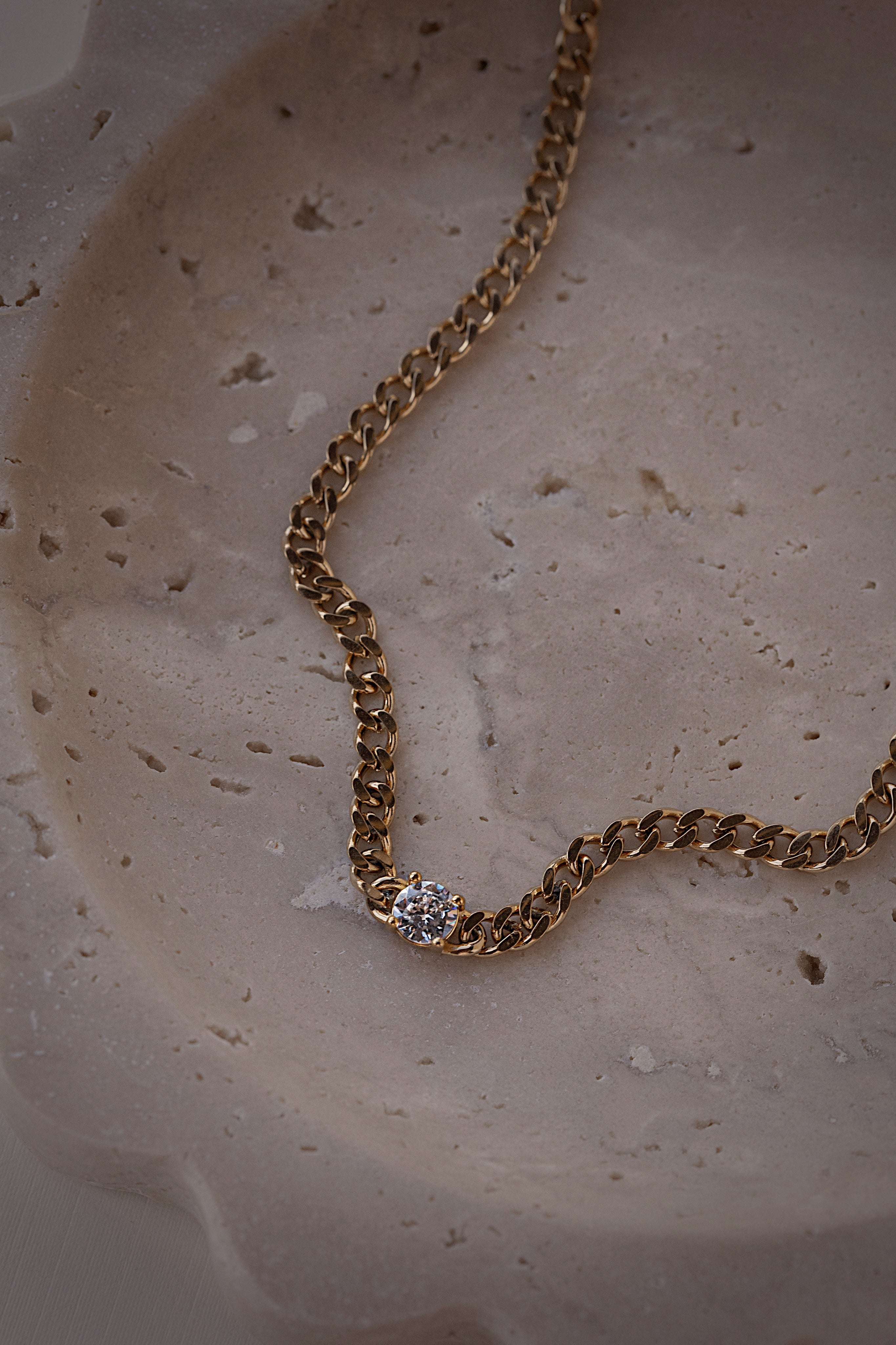 Solitaire Curb Link Necklace