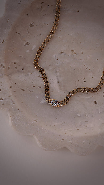 Solitaire Curb Link Necklace